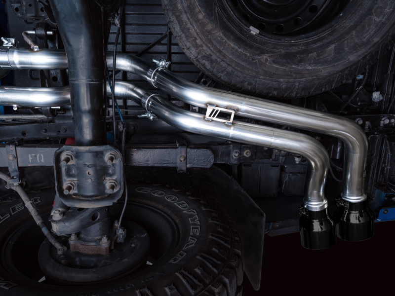 AWE Tuning 16-22 Toyota Tacoma 0FG Cat-Back Exhaust w/ BashGuard - Dual Diamond Black Tips